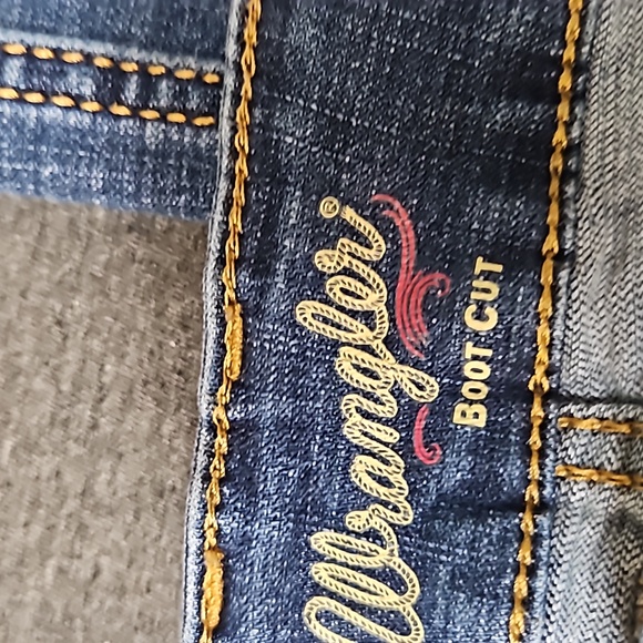 Wrangler bootcut jeans - Picture 3 of 8
